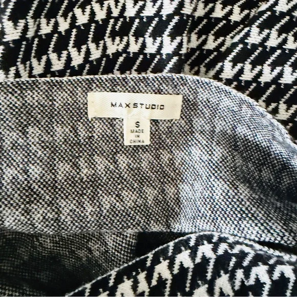 Max Studio Black & White Houndstooth Fit & Flare Mini Skirt - Picture 5 of 5